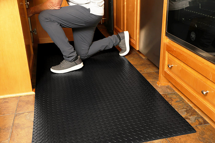 Anti-Fatigue Cushioned Diamond Tread™ Mats