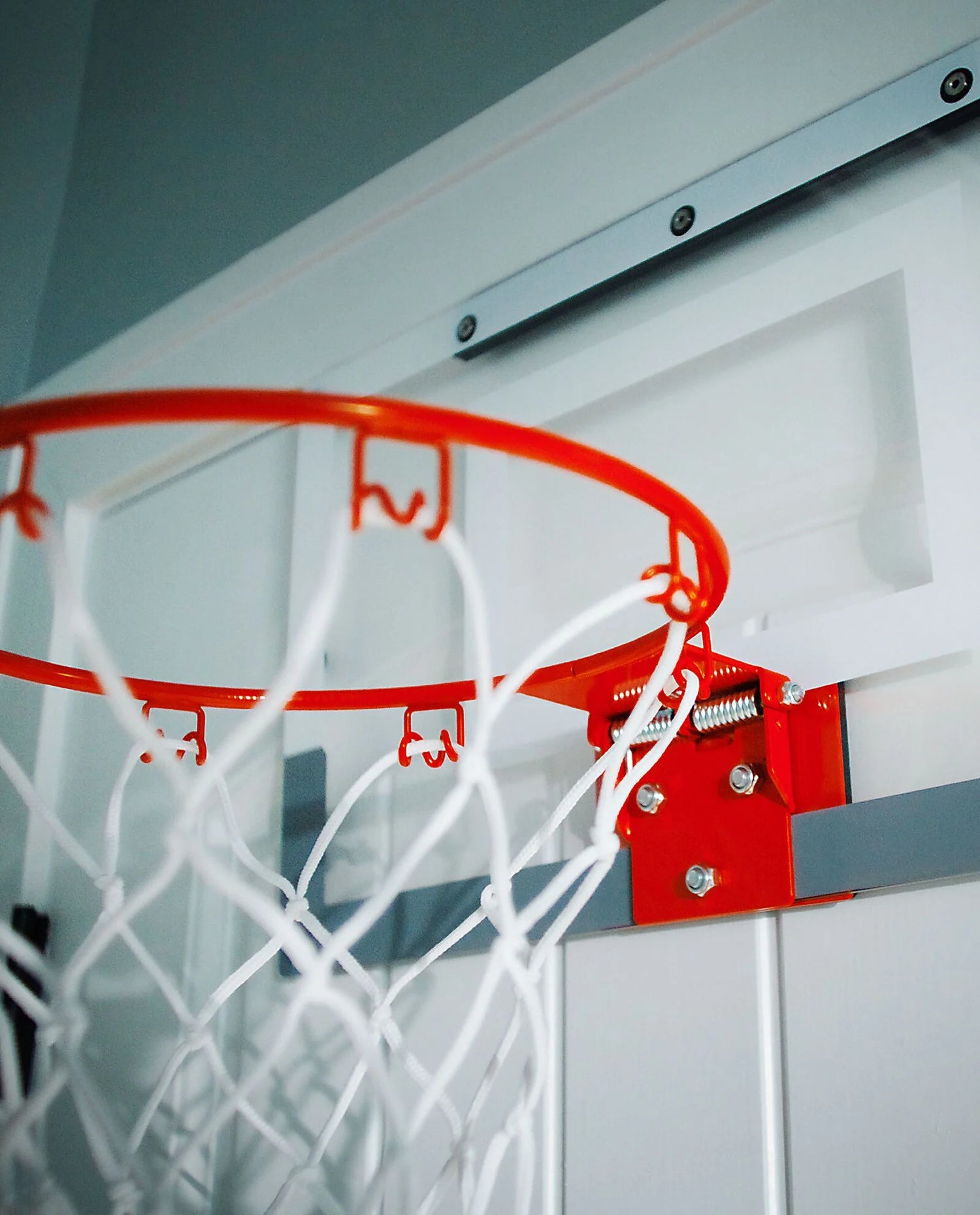 SLAM JAM OVER-THE-DOOR MINI BASKETBALL HOOP